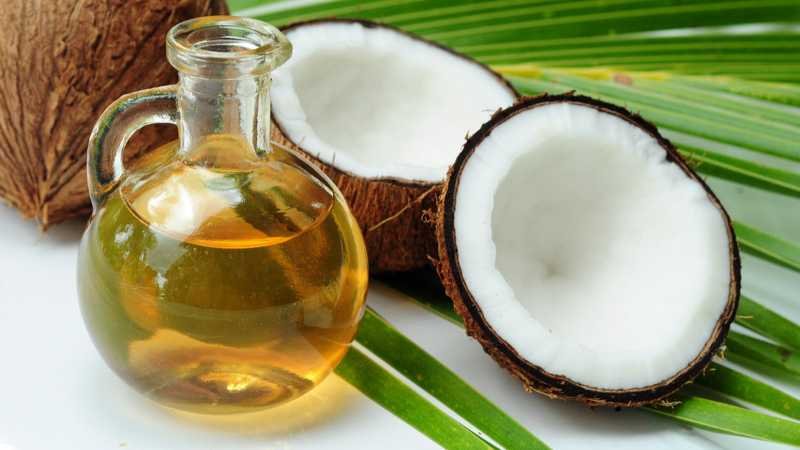 Coconut Oil Benefits That Your Skin Will Love